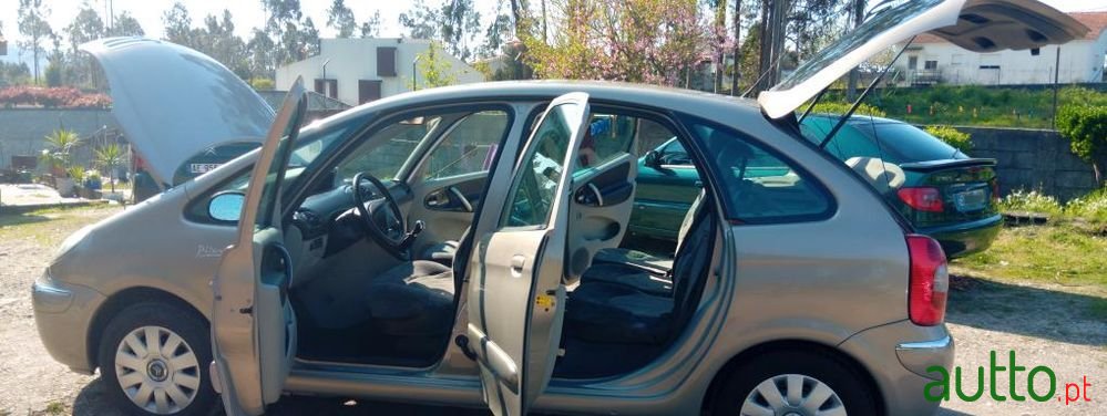 2005' Citroen Xsara Picasso photo #5