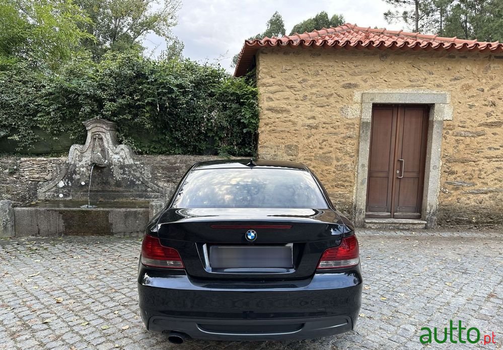 2011' BMW 120 photo #4