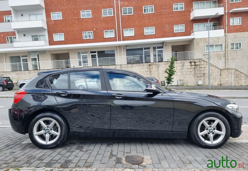 2015' BMW Série 1 D Edynamics Line Urban photo #6