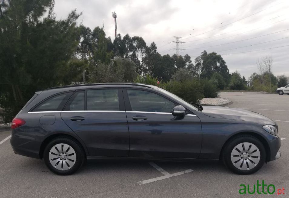 2015' Mercedes-Benz C-200 photo #4