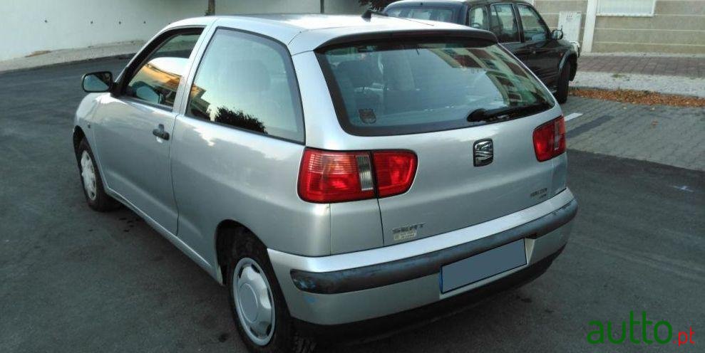 2001' SEAT Ibiza photo #4