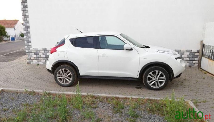 2011' Nissan Juke photo #3