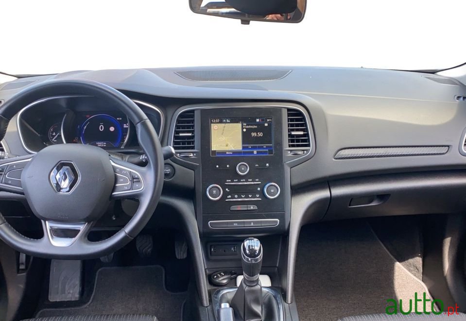 2020' Renault Megane photo #1