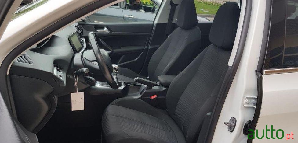 2015' Peugeot 308 Sw photo #2