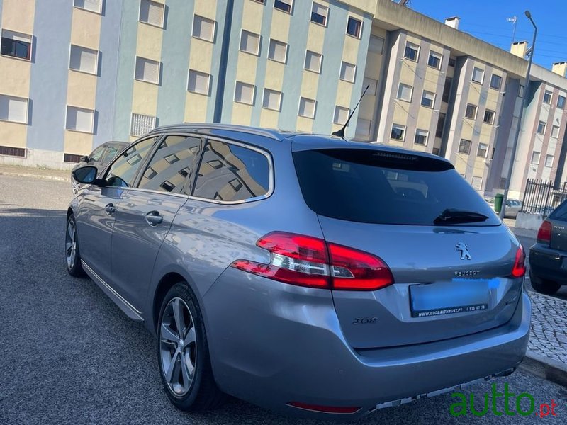 2020' Peugeot 308 photo #2