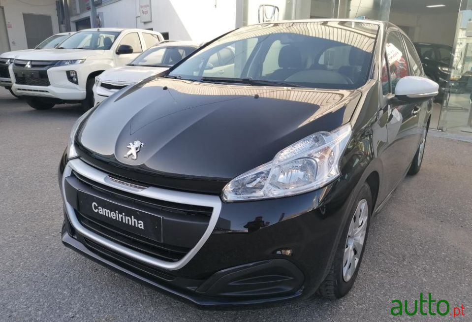 2017' Peugeot 208 photo #1