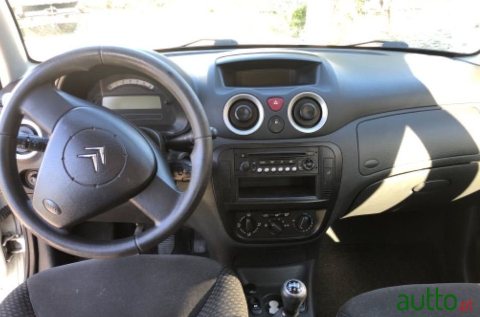 2007' Citroen C3 photo #2