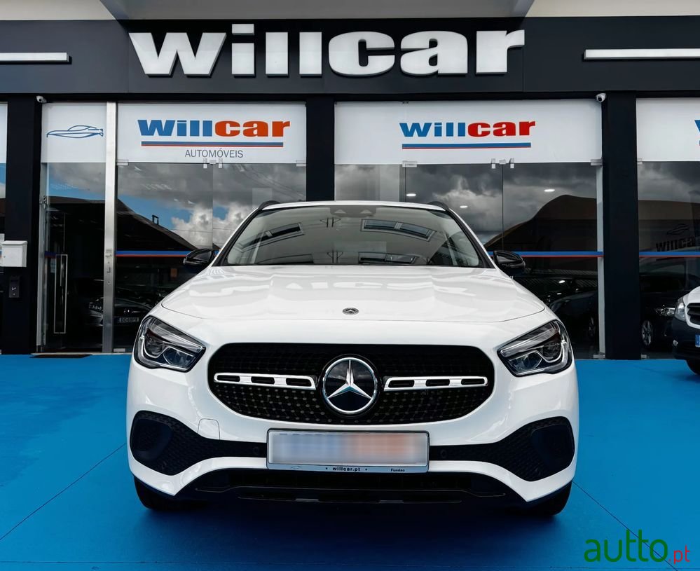 2020' Mercedes-Benz Classe Gla E Progressive photo #2