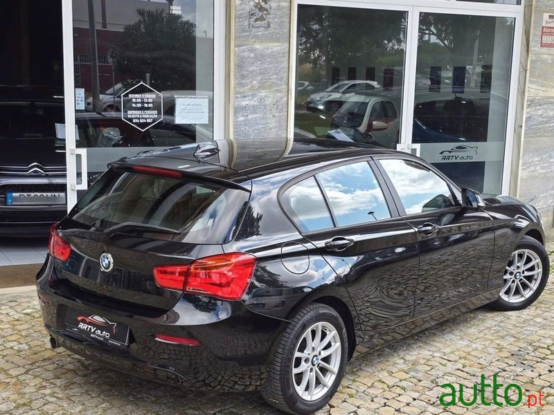 2016' BMW Série 1 D Advantage photo #4
