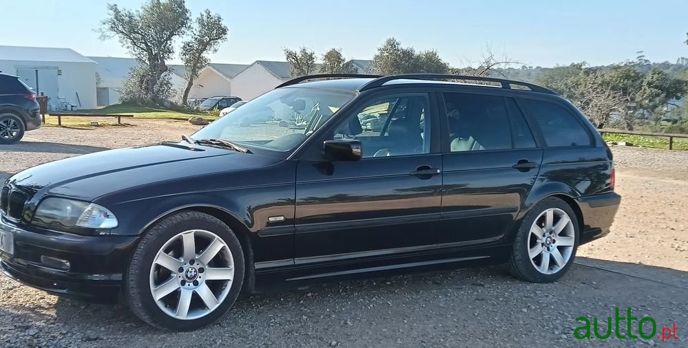 2001' BMW Série 3 D Touring photo #1