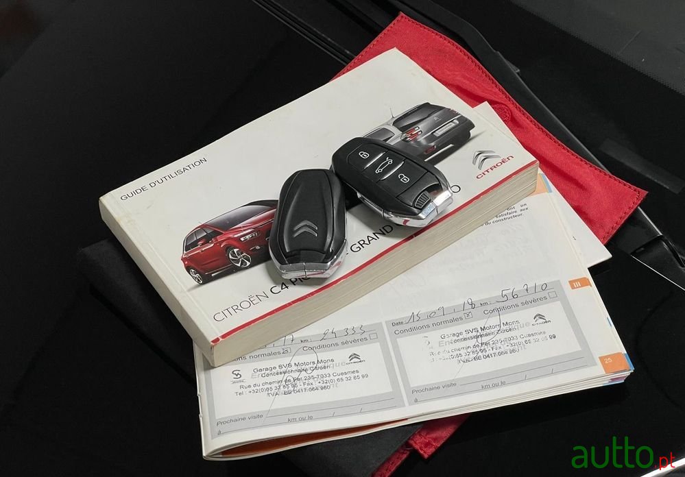 2016' Citroen C4 Picasso photo #2