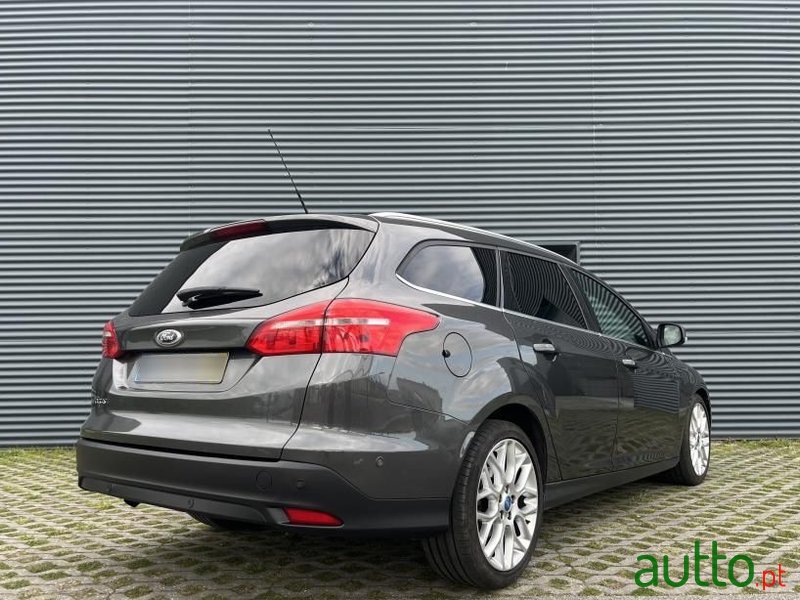 2015' Ford Focus Sw photo #4