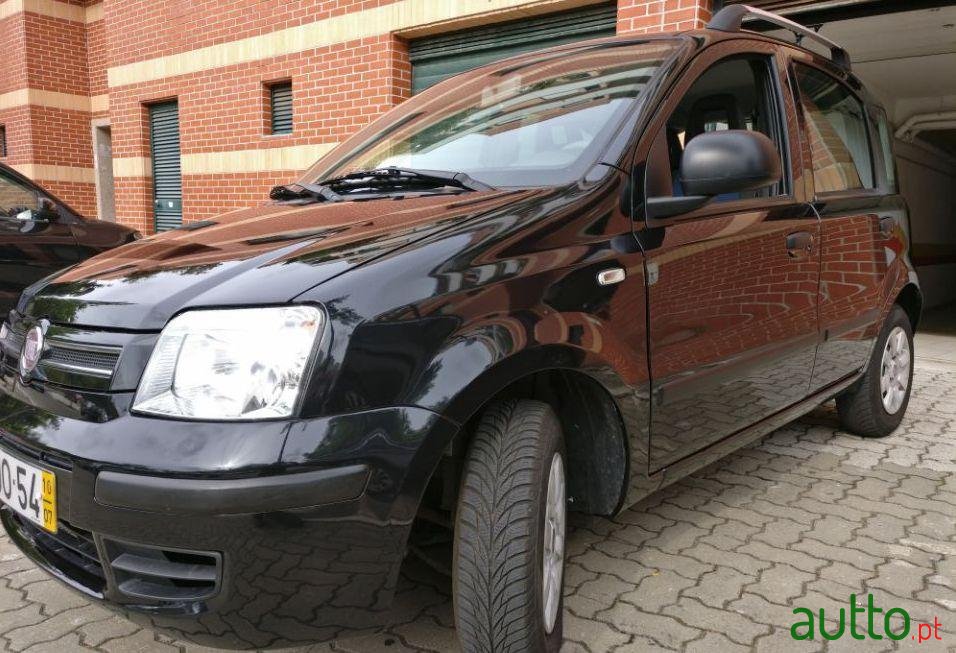 2010' Fiat Panda photo #1