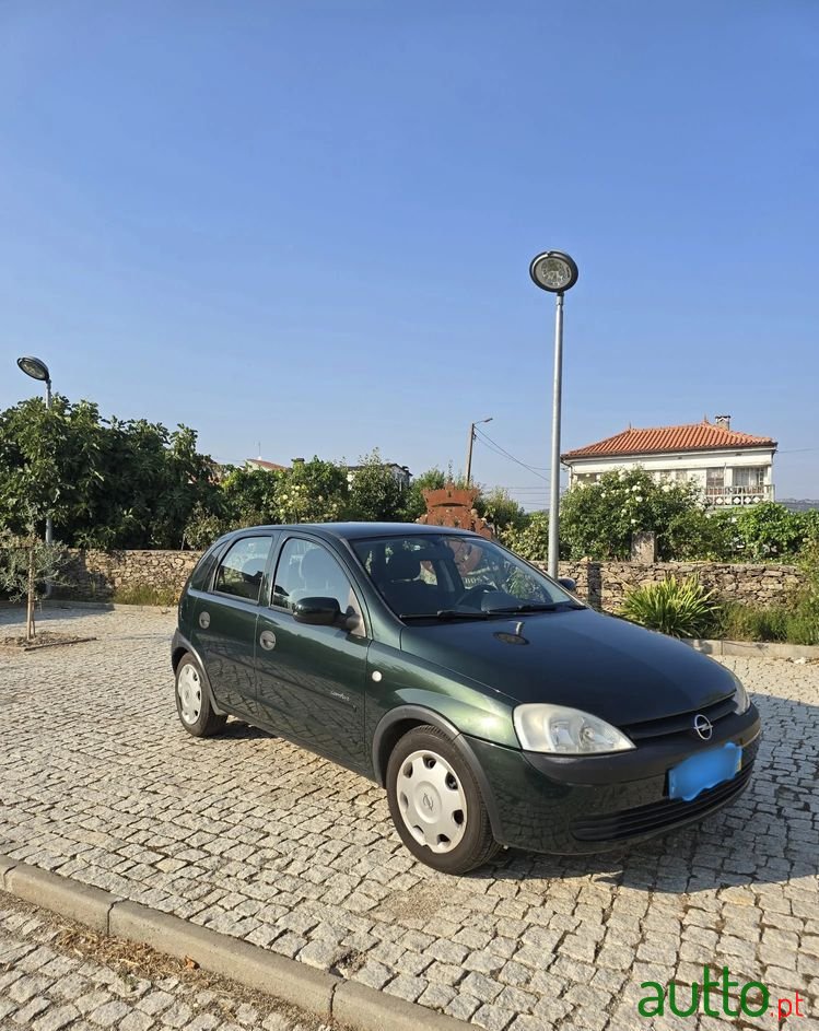 2001' Opel Corsa photo #2