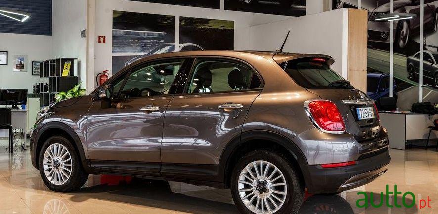 2017' Fiat 500X photo #1