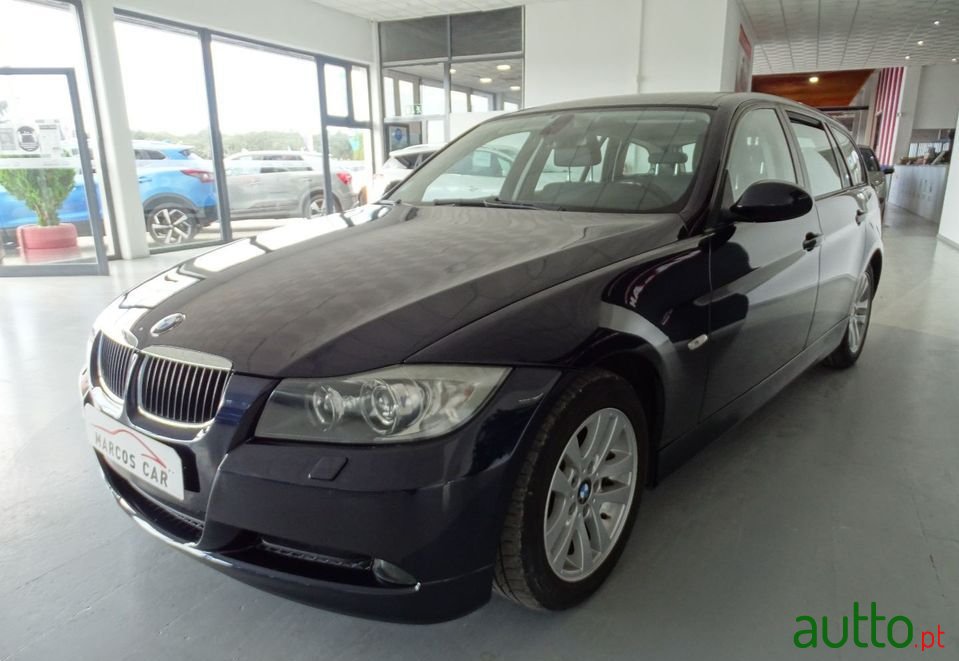 2007' BMW 320 Touring photo #3