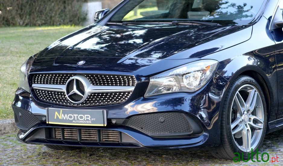 2017' Mercedes-Benz Cla-180 photo #2