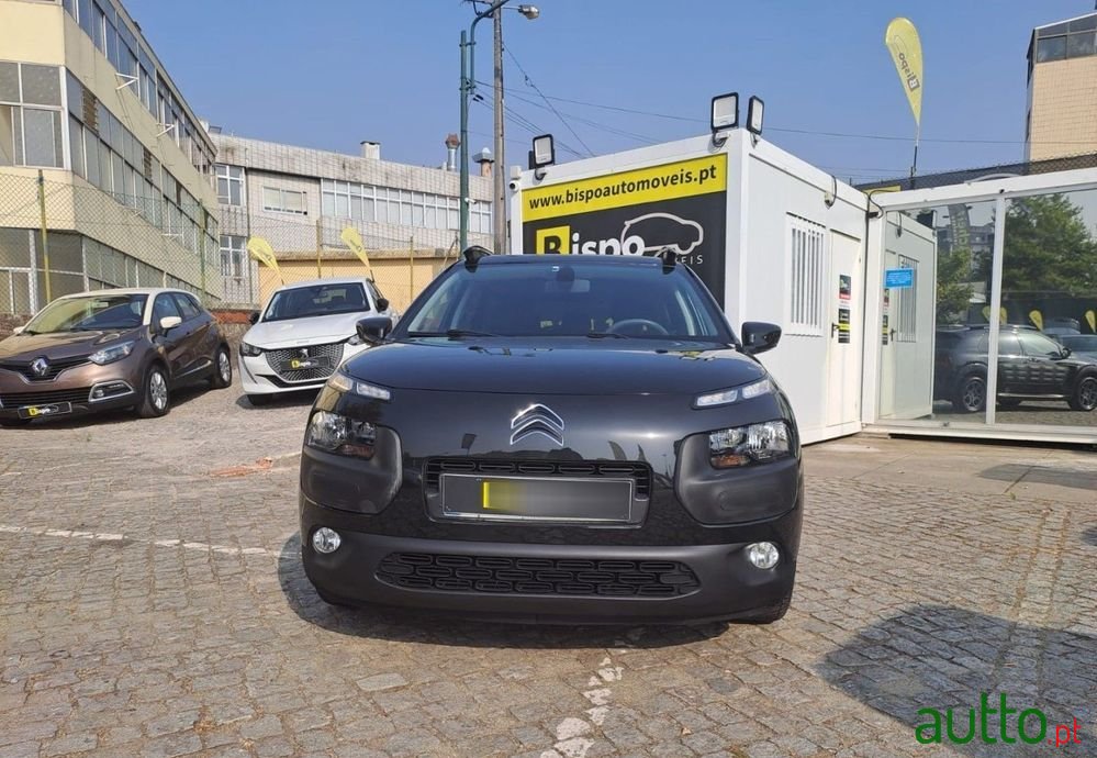 2018' Citroen C4 Cactus photo #3