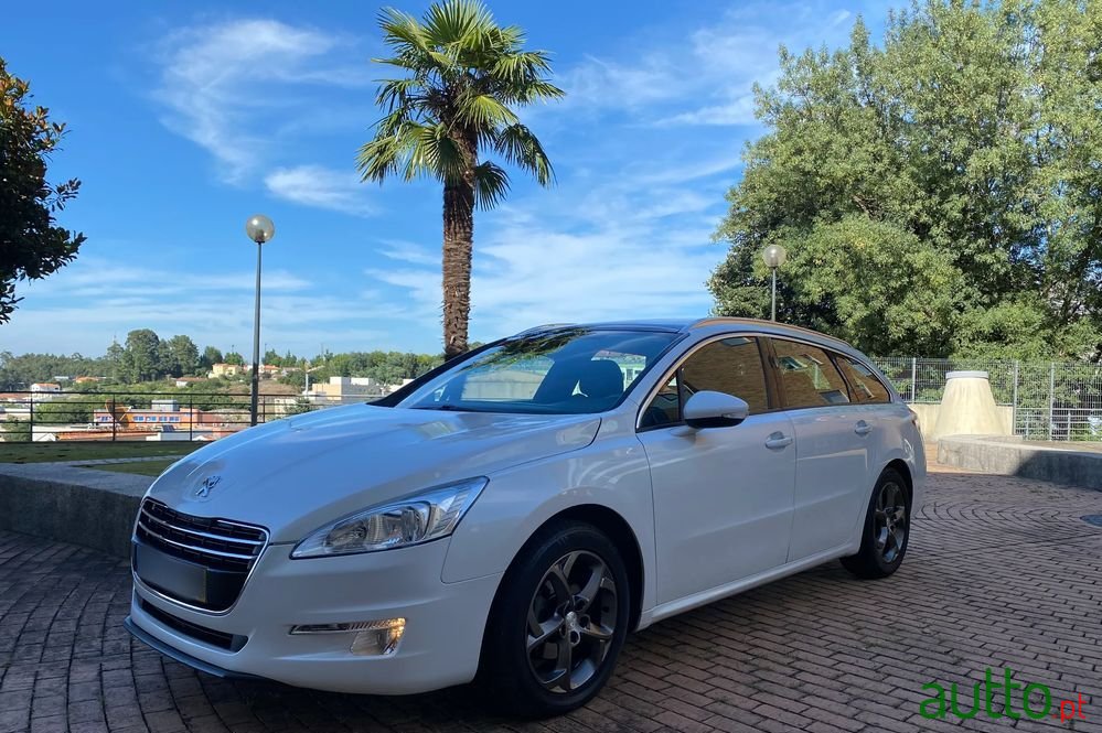 2014' Peugeot 508 Sw photo #3