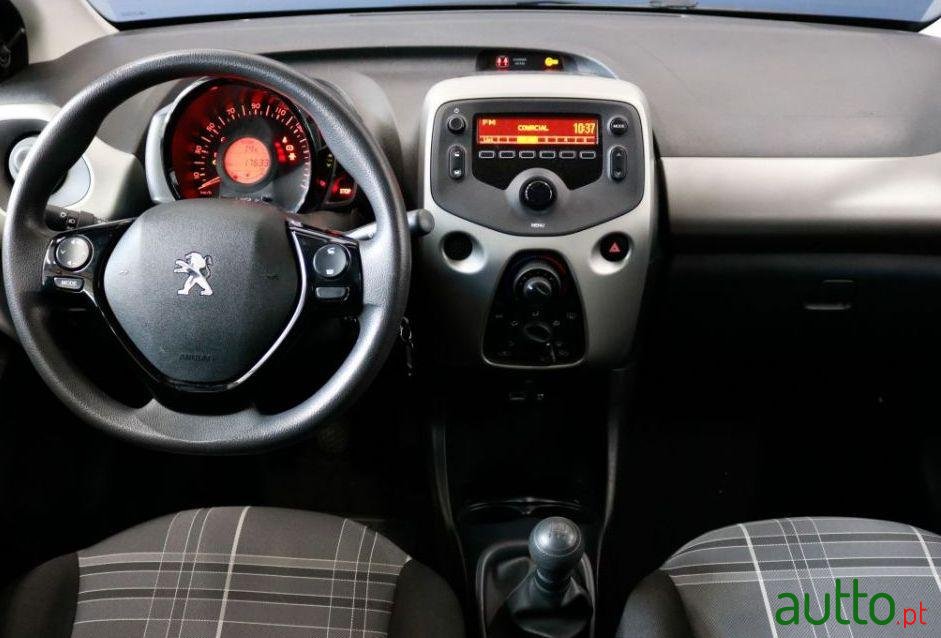 2017' Peugeot 108 photo #1