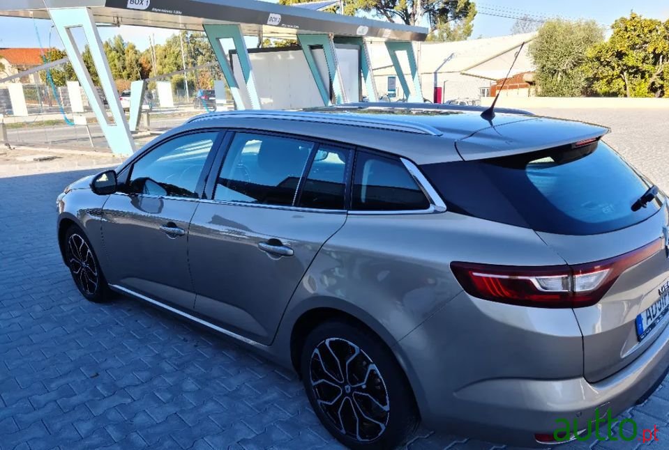 2017' Renault Megane Sport Tourer photo #6