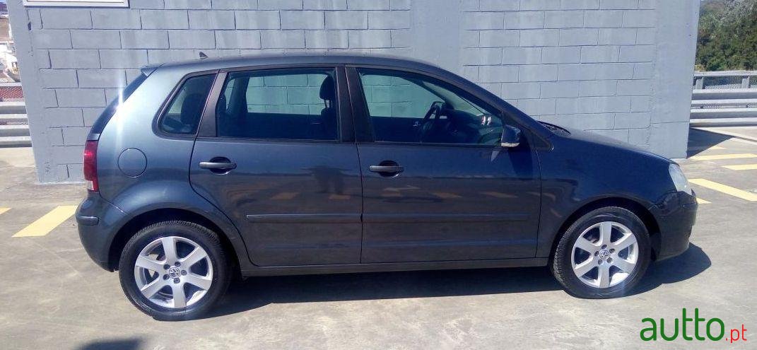 2008' Volkswagen Polo photo #4