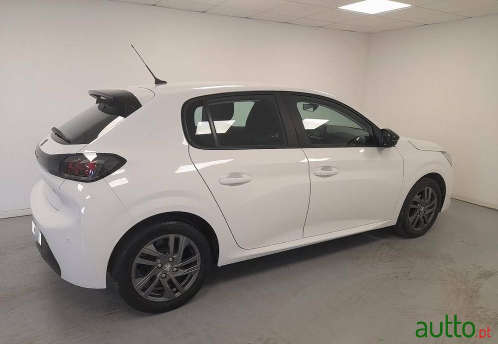 2022' Peugeot 208 photo #4