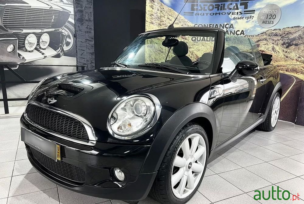 2010' MINI Cooper S photo #1