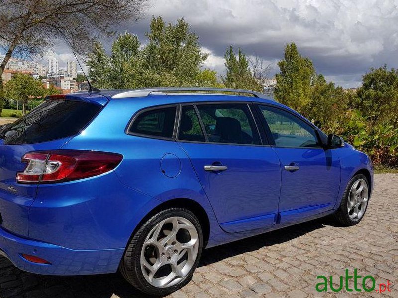 2012' Renault Megane-Sport-Tourer Gt Line photo #2