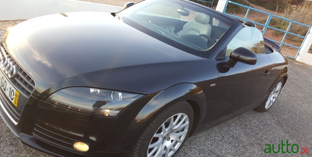 2008' Audi TT Roadster photo #4