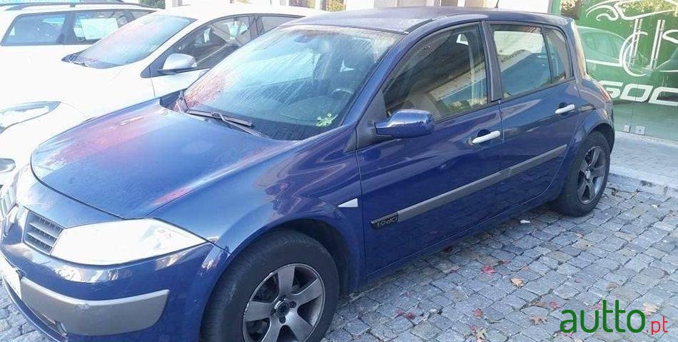2004' Renault Megane photo #2