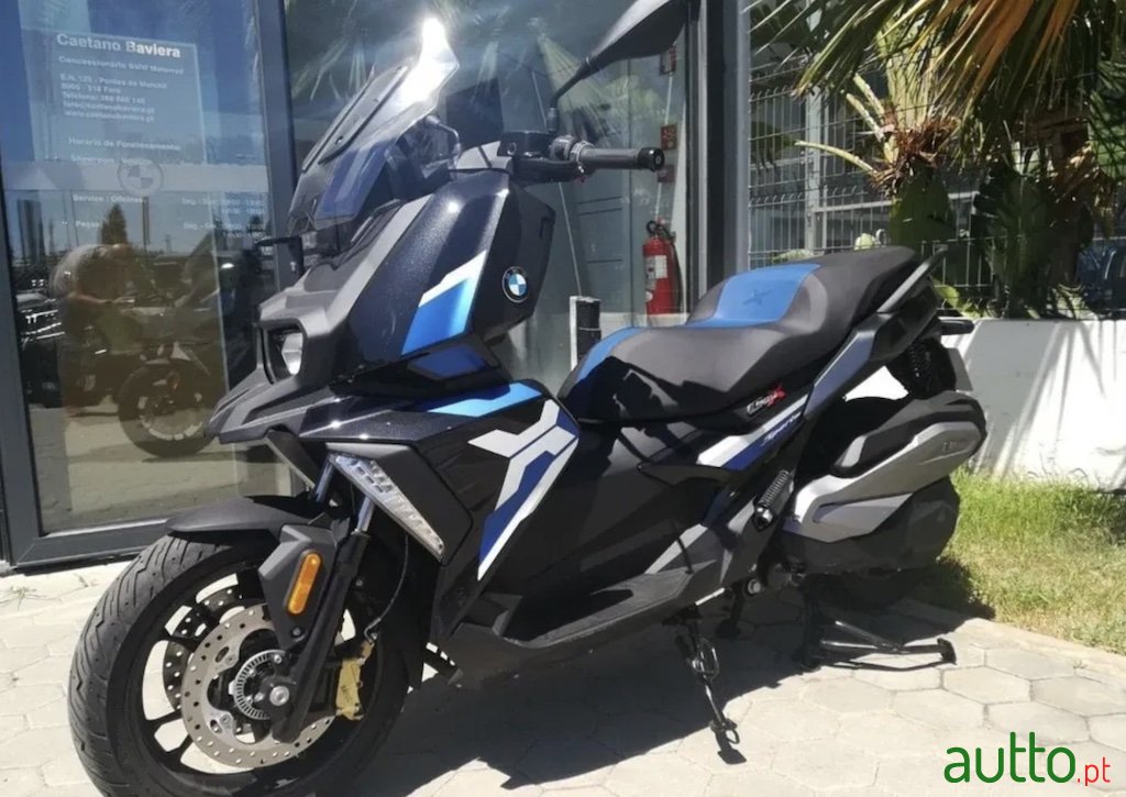 2022' BMW C400X photo #1
