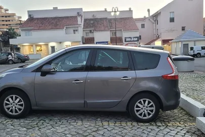 2009' Renault Grand Scenic