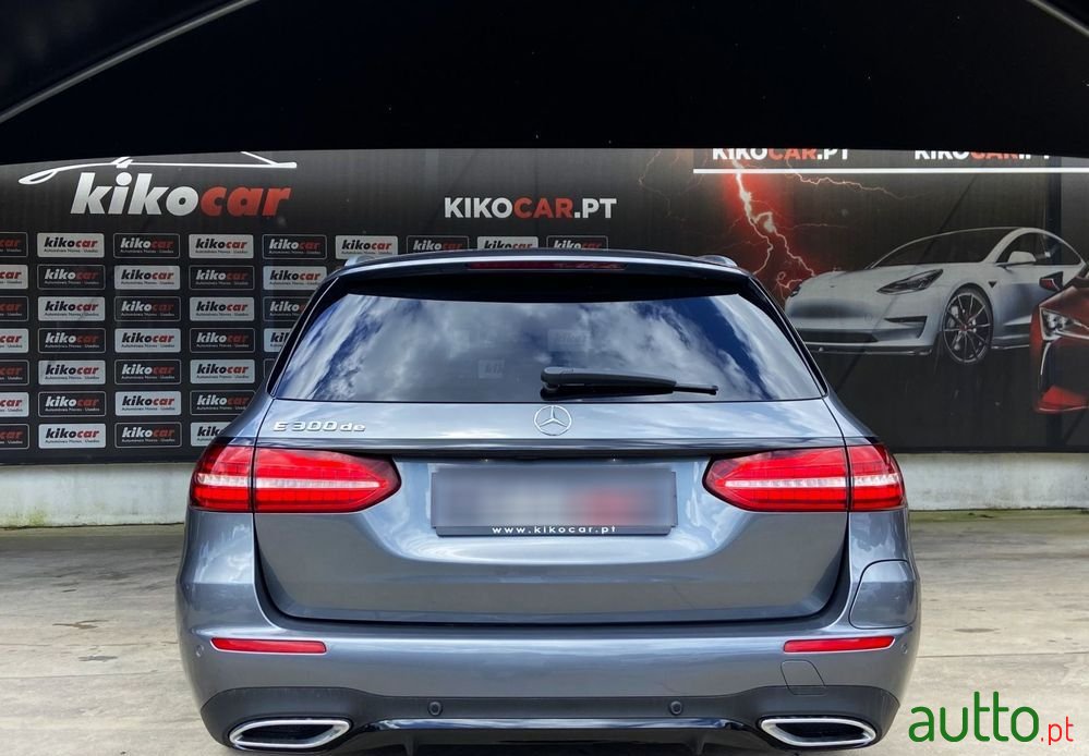 2023' Mercedes-Benz Classe E De Amg Line photo #6