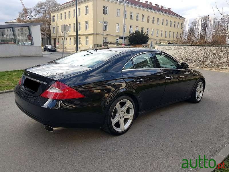 2006' Mercedes-Benz CLS 320 CDI 7G-TRONIC for sale. Lisbon, Portugal