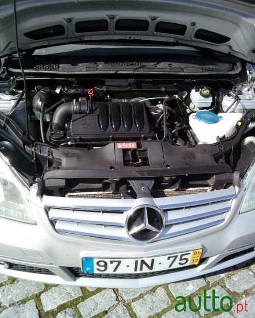 2009' Mercedes-Benz A-180 photo #1