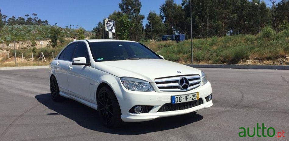 2009' Mercedes-Benz C-180 photo #2