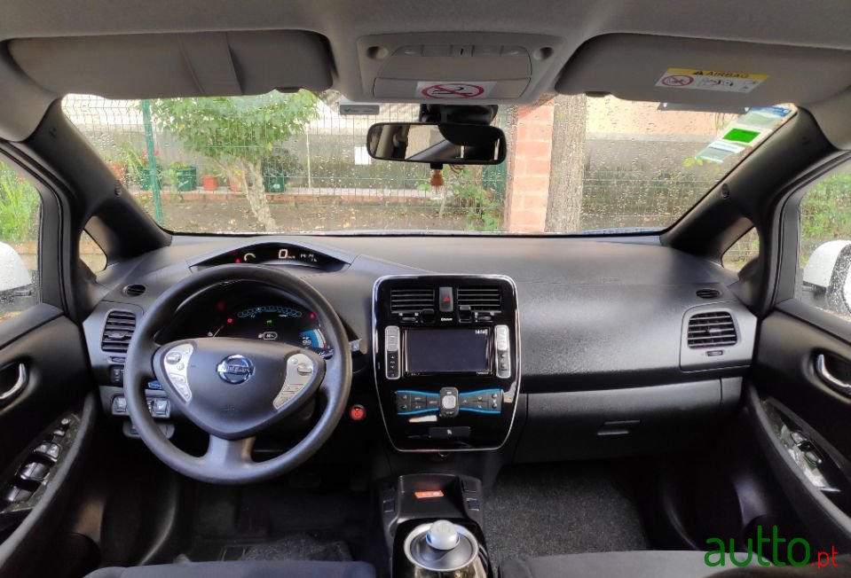 2017' Nissan Leaf photo #5