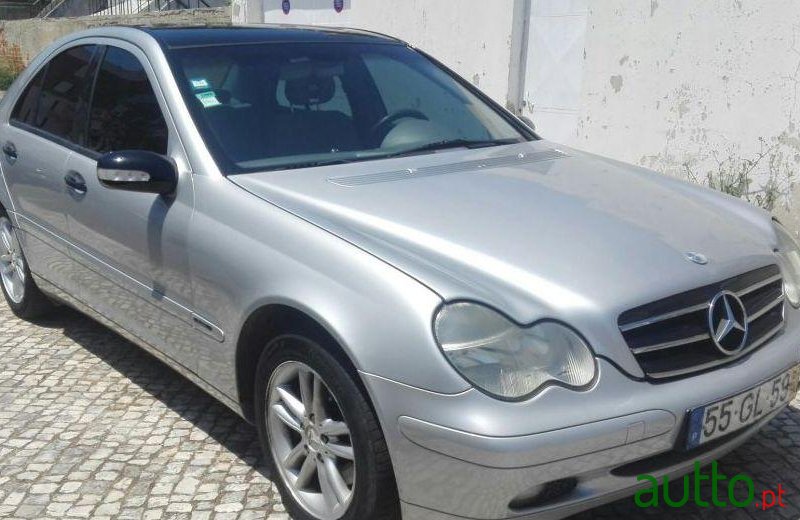 2001' Mercedes-Benz C-270 Classic photo #2