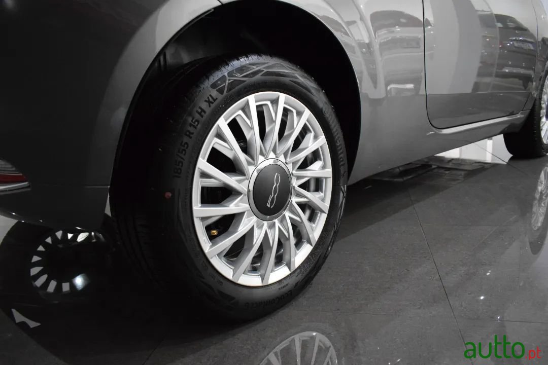 2022' Fiat 500 photo #5