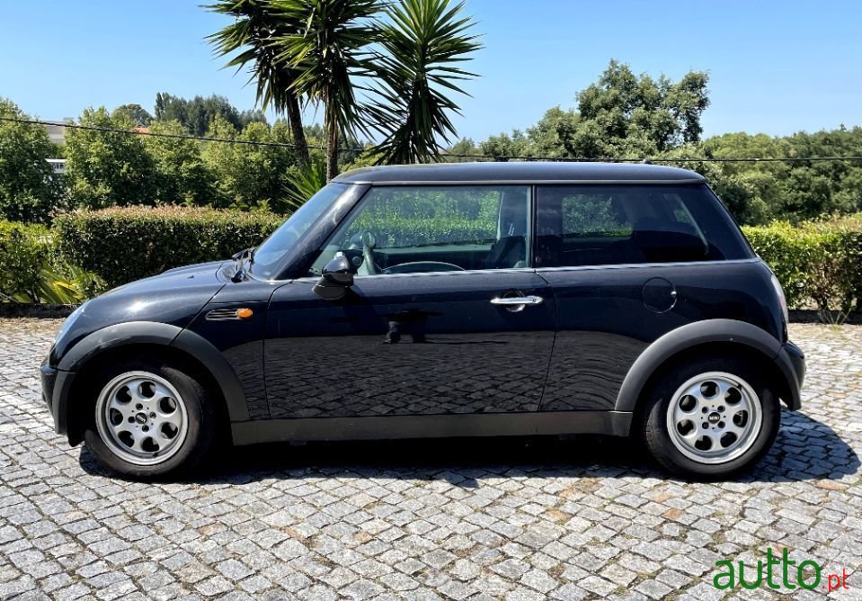 2004' MINI Cooper photo #2