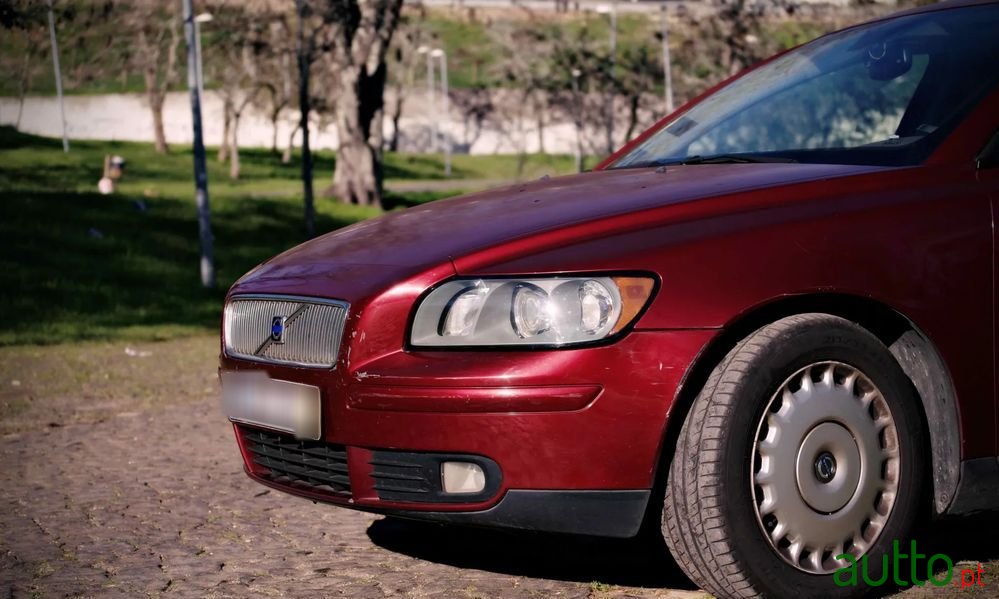 2004' Volvo V50 2.4 Kinetic photo #5