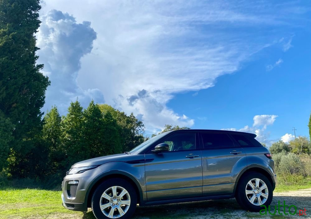 2017' Land Rover Range Rover Evoque photo #4