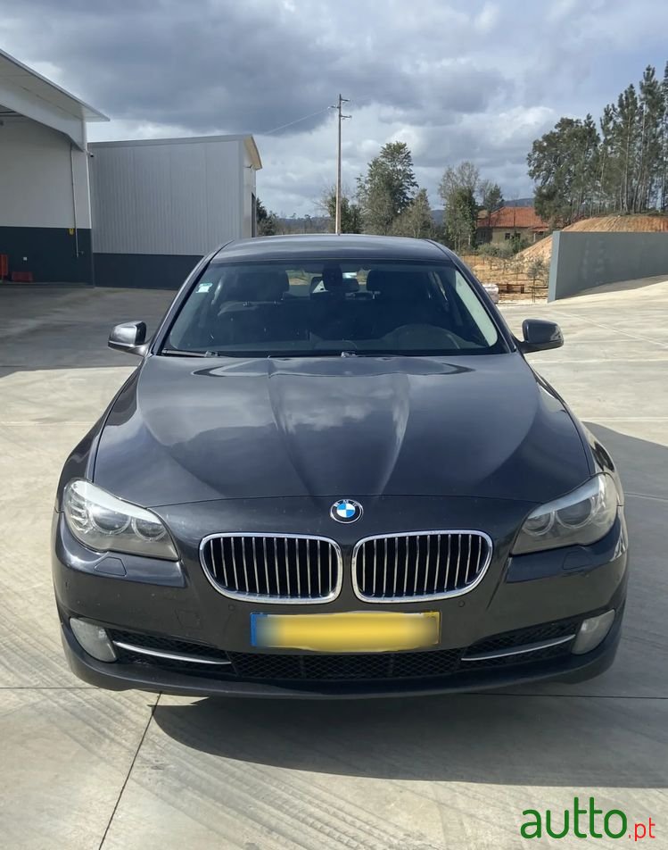 2010' BMW 520 photo #3