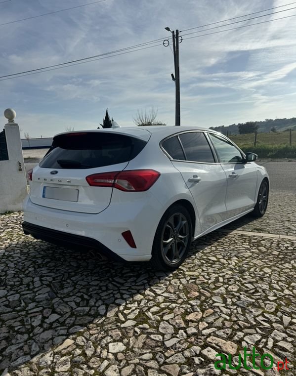 2019' Ford Focus St-Line photo #3