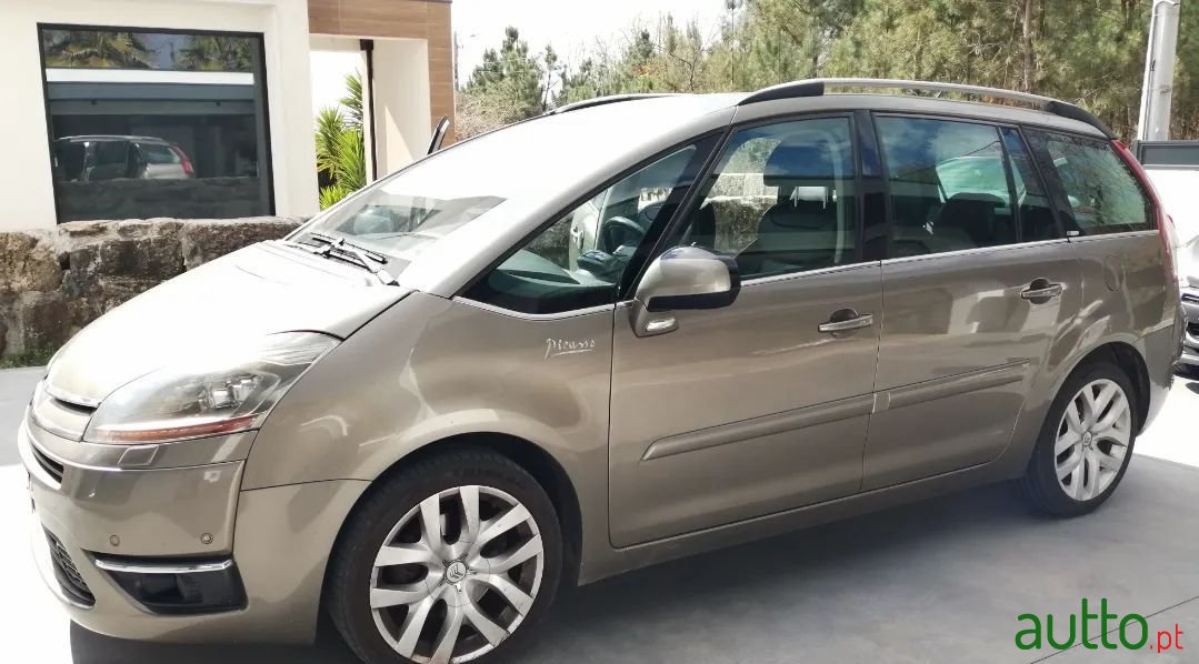 2007' Citroen C4 Grand Picasso photo #1