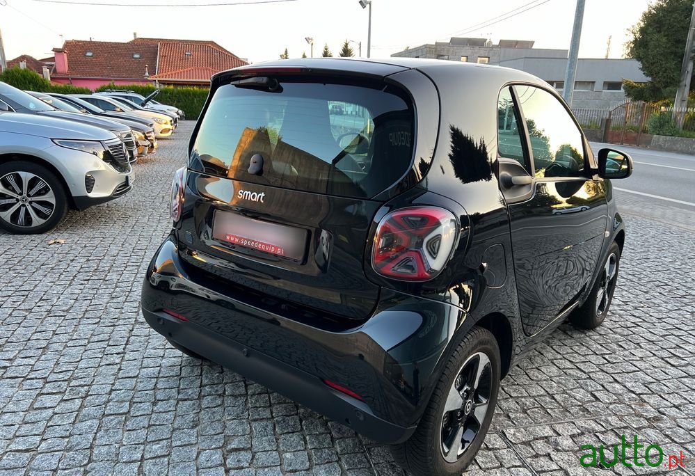 2021' Smart Fortwo Eq Passion photo #4