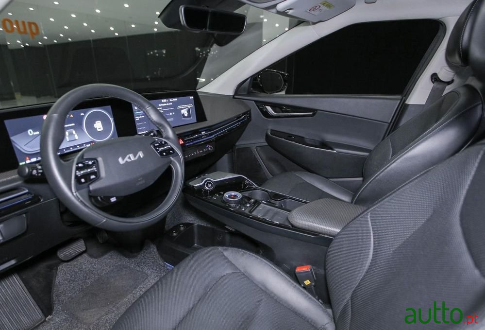 2022' Kia EV6 77,4-Kwh photo #6