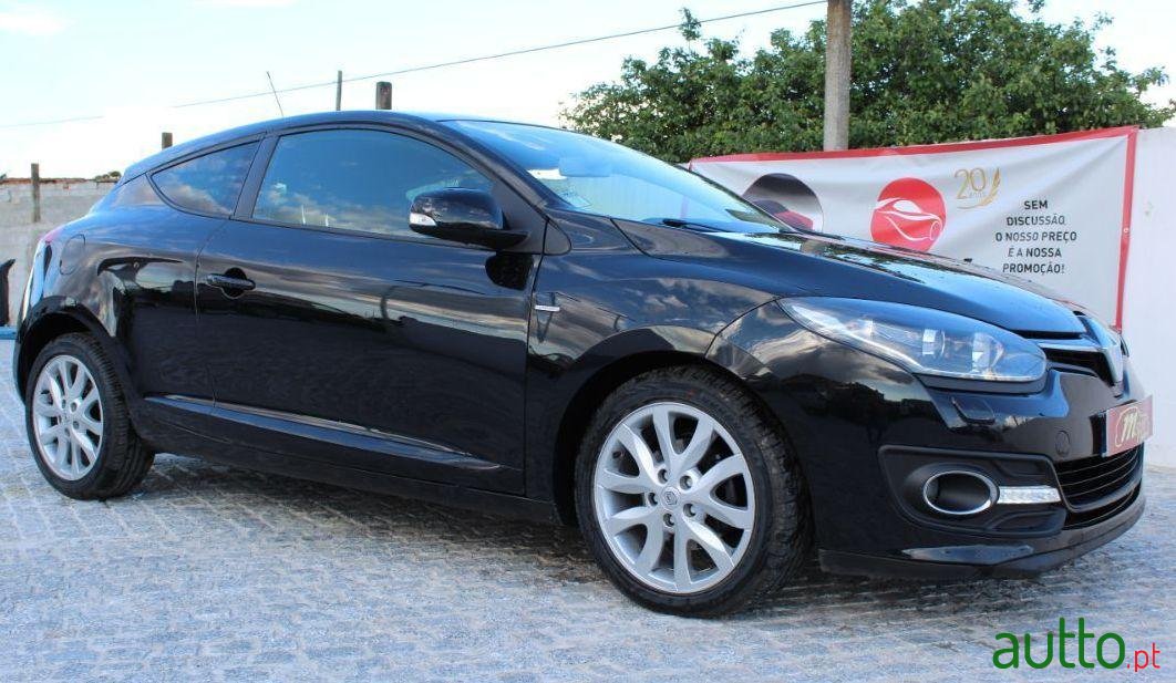 2015' Renault Megane Coupe photo #3