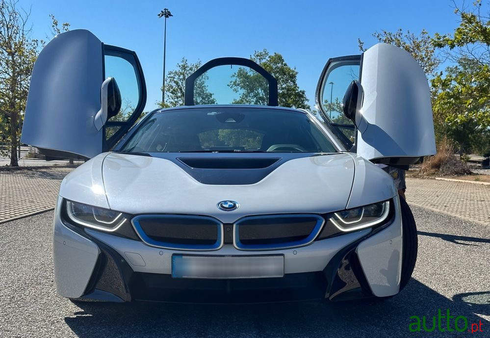 2015' BMW i8 Standard photo #1